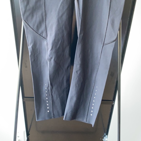 lululemon Fast & Free Crop, size 4. - Picture 3 of 4